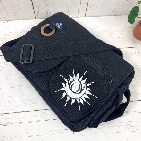 Handmade Sun Moon Embroidered Messenger Bag - Picture 8 of 15